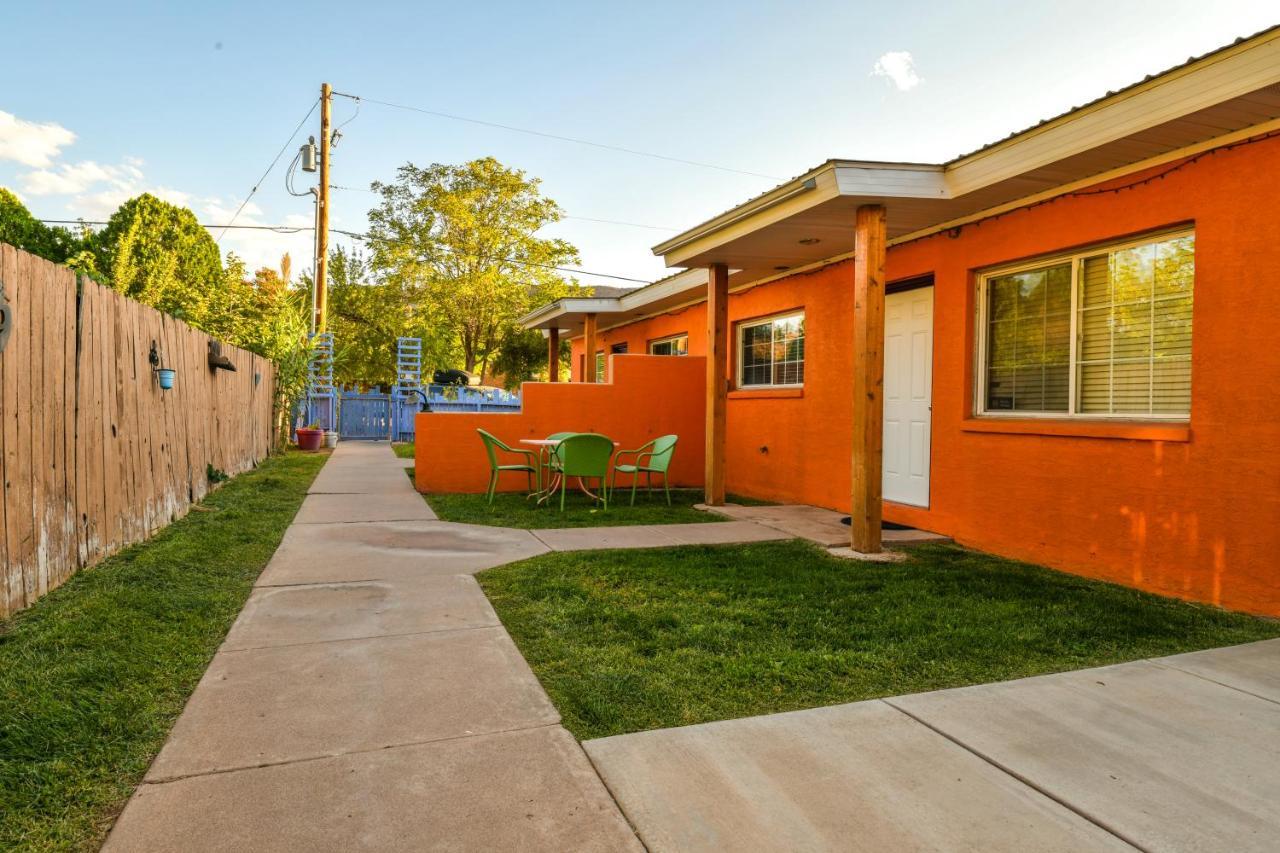 Inn 1 - Downtown 1 Bedroom Unit, Sleeps 6 With Shared Hot Tub Moab Exterior foto