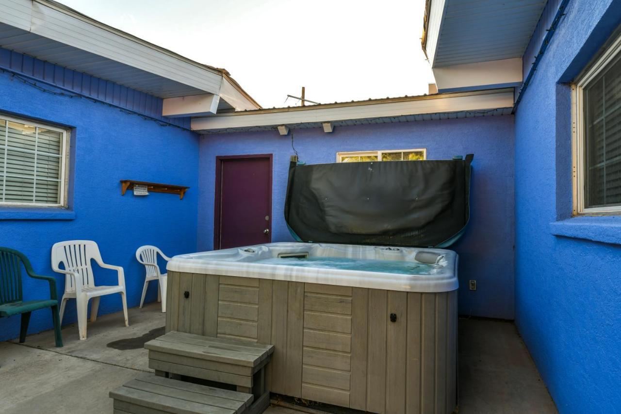Inn 1 - Downtown 1 Bedroom Unit, Sleeps 6 With Shared Hot Tub Moab Exterior foto